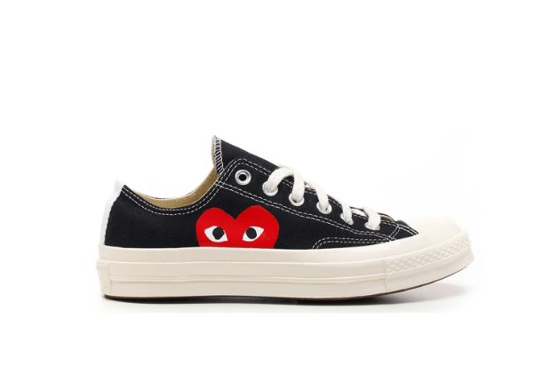降价!CDG Play 爱心帆布鞋, 6.3折 $108.89(约801元)
